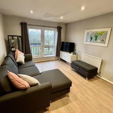 왓퍼드 Immaculate 2 Bed Flat With Free Parking! 아파트 외부 사진