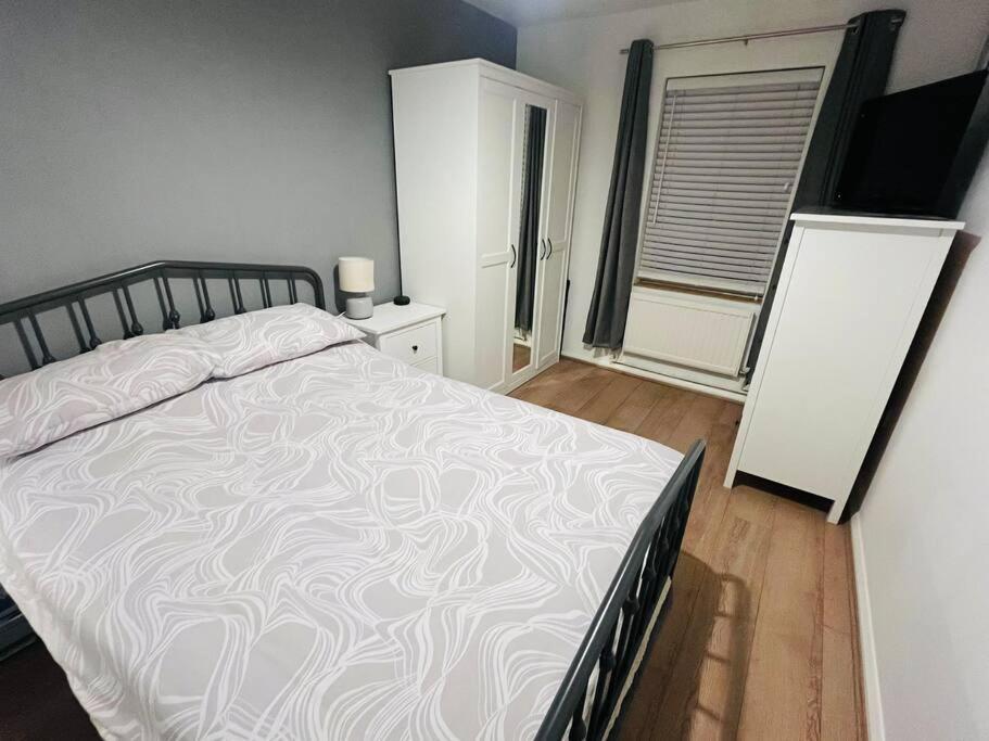 왓퍼드 Immaculate 2 Bed Flat With Free Parking! 아파트 외부 사진