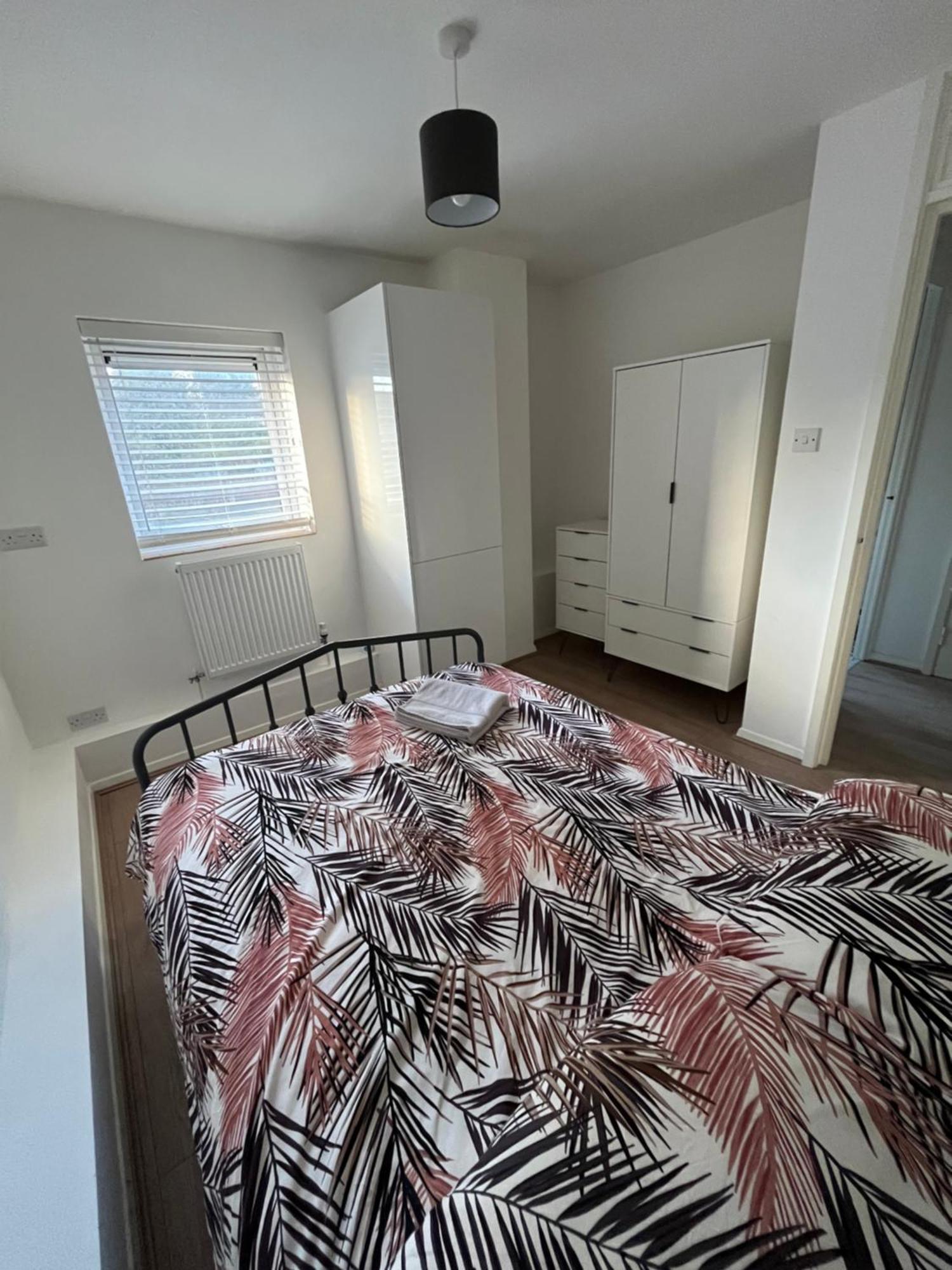 왓퍼드 Immaculate 2 Bed Flat With Free Parking! 아파트 외부 사진